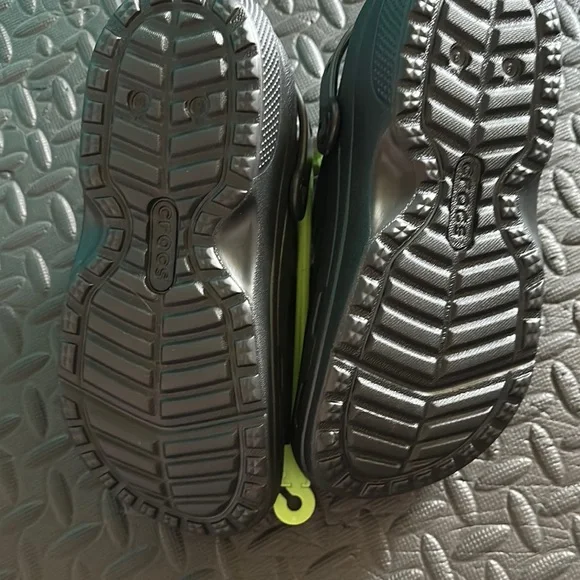 CROCS Black Slippers with Rotating Heel Strap - Picture 2 of 3